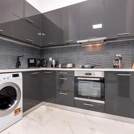 Liv - Modern Spacious Apartment In Gazi 雅典 Exterior photo