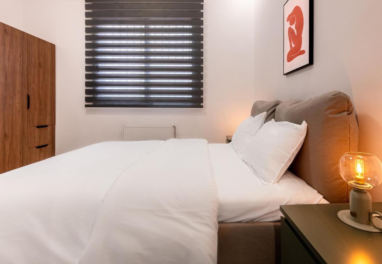 Apartment Liv - Modern Spacious In Gazi Athens